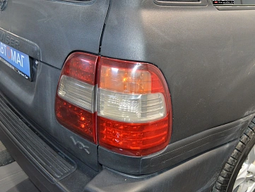 Toyota Land Cruiser, 2006г., полный привод, механика