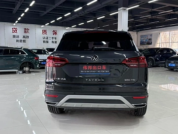 Volkswagen Tayron, 2022г, передний привод, робот