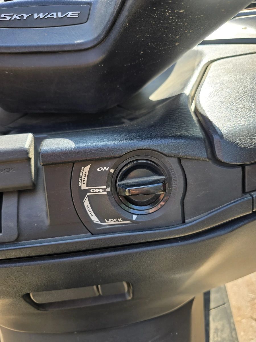 Suzuki Burgman  SkyWave  400, 2014г.