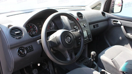 Volkswagen Caddy, 2013г., передний привод, механика