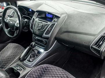 Ford Focus, 2012г., передний привод, механика