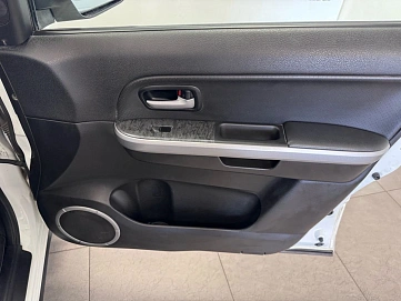 Suzuki Grand Vitara, 2011г., полный привод, автомат