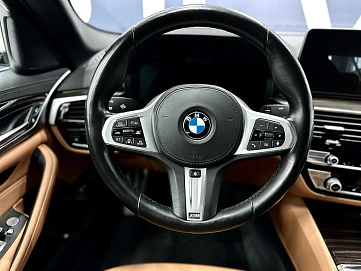 BMW 5 серии, 2021г., задний привод, автомат