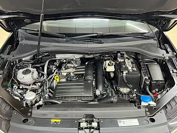 Volkswagen Tiguan, 2022г., передний привод, робот