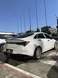 Hyundai Elantra, 2023г., передний привод, вариатор