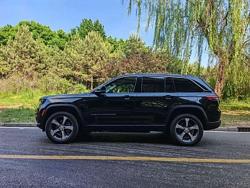 Jeep Grand Cherokee, 2024г., полный привод, автомат