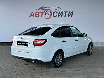 Lada (ВАЗ) Granta, 2015г., передний привод, механика