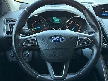 Ford Kuga, 2017г., передний привод, автомат