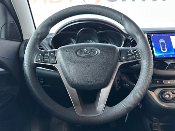 Lada (ВАЗ) Vesta, 2017г., передний привод, механика