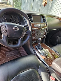 Nissan Patrol, 2011г, полный привод, автомат