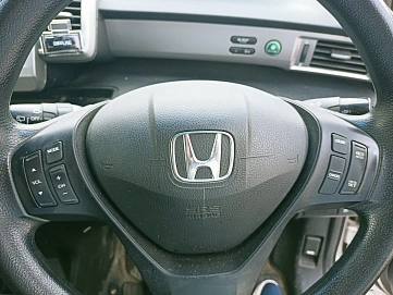 Honda Freed, 2012г., передний привод, вариатор