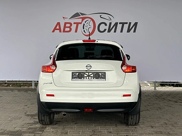 Nissan Juke, 2012г., передний привод, механика
