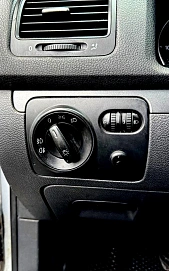 Volkswagen Jetta, 2008г., передний привод, робот