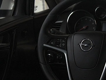 Opel Astra, 2012г., передний привод, автомат