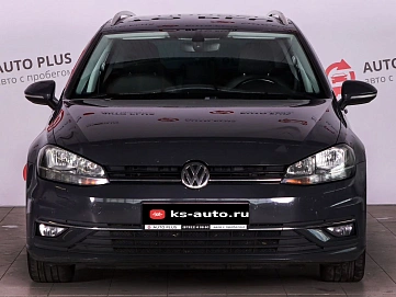 Volkswagen Golf, 2019г., передний привод, механика