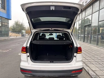 Volkswagen Tharu, 2022г., передний привод, робот
