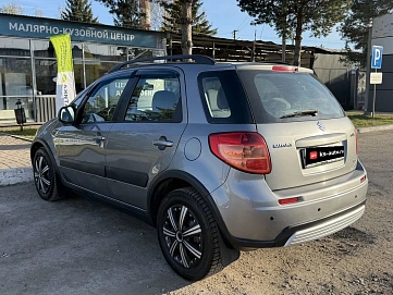 Suzuki SX4, 2008г., полный привод, механика
