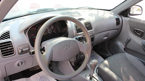 Hyundai Accent, 2008г., передний привод, механика