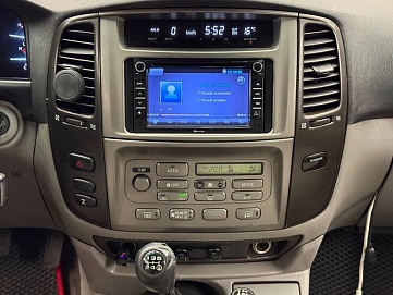 Toyota Land Cruiser, 2006г., полный привод, механика