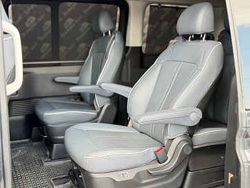 Hyundai Staria, 2022г., передний привод, автомат