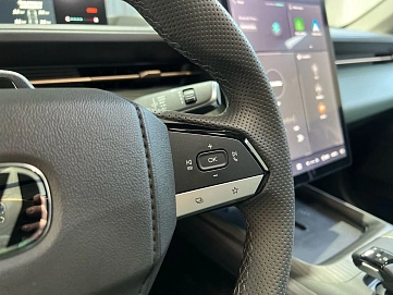 Changan Lamore, 2024г., передний привод, робот