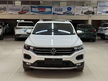 Volkswagen T-Roc, 2021г., полный привод, робот