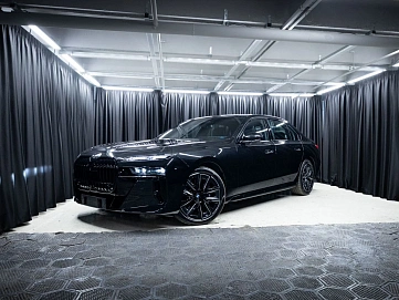 BMW 7 серии, 2023г., полный привод, автомат