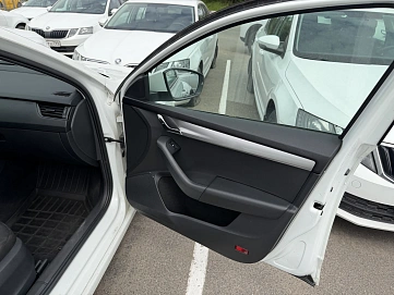 Skoda Octavia, 2020г., передний привод, автомат