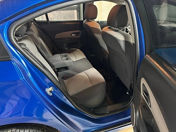 Chevrolet Cruze, 2009г., передний привод, автомат
