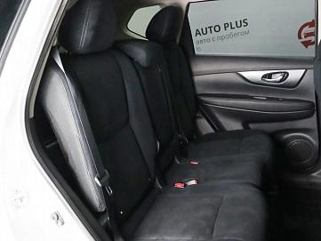 Nissan X-Trail, 2015г., полный привод, вариатор