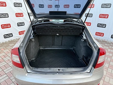 Skoda Octavia, 2009г., передний привод, робот