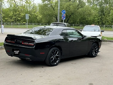 Dodge Challenger, 2022г., задний привод, автомат