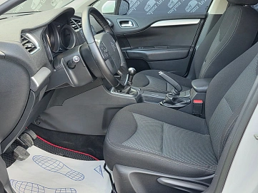 Citroen C4, 2013г., передний привод, механика