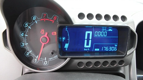 Chevrolet Aveo, 2013г., передний привод, механика