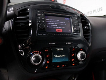 Nissan Juke, 2012г., передний привод, вариатор