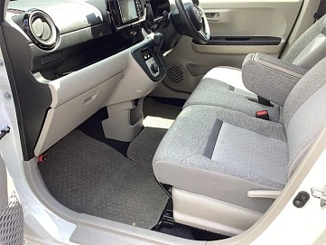 Toyota Passo, 2022г., передний привод, вариатор