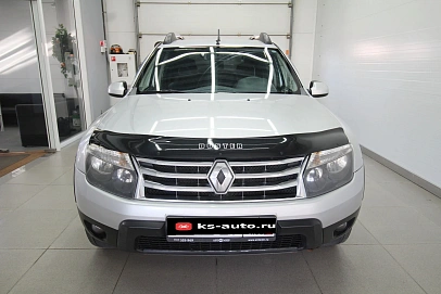 Renault Duster, 2012г., полный привод, механика
