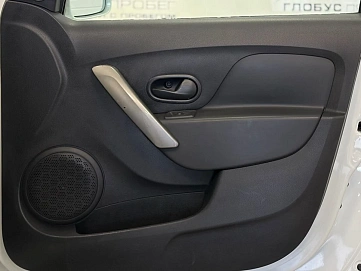 Renault Logan, 2019г., передний привод, механика