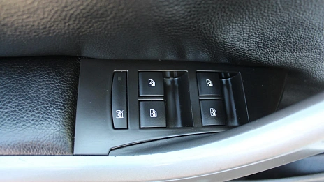 Opel Astra, 2014г., передний привод, механика