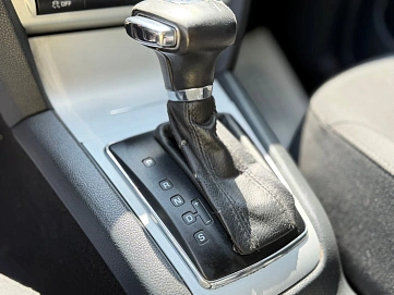 Skoda Octavia, 2011г., передний привод, робот