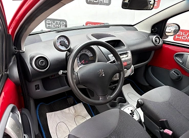 Peugeot 107, 2007г., передний привод, робот