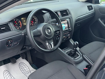 Volkswagen Jetta, 2014г., передний привод, механика