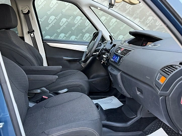Citroen C4 Picasso, 2010г., передний привод, робот
