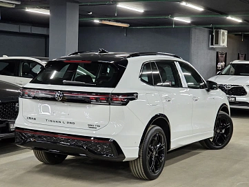 Volkswagen Tiguan, 2026г., полный привод, робот