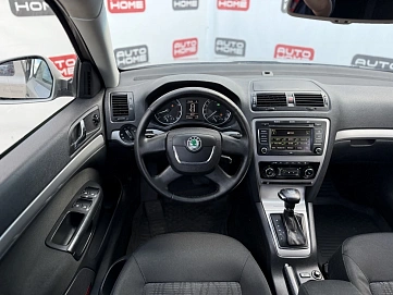 Skoda Octavia, 2009г., передний привод, робот