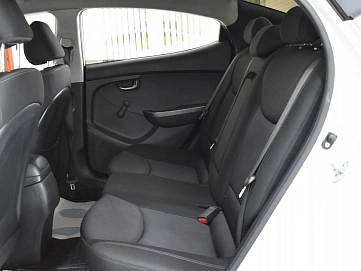 Hyundai Elantra, 2014г., передний привод, механика