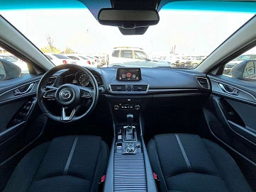 Mazda 3, 2019г., передний привод, автомат
