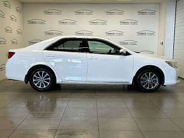 Toyota Camry, 2013г., передний привод, автомат