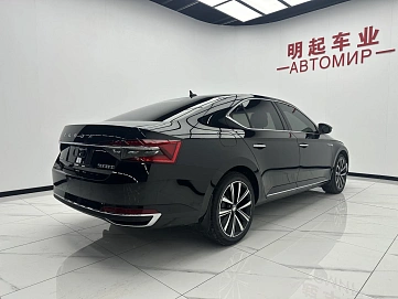 Skoda Superb, 2022г., передний привод, робот