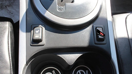 Mazda CX-7, 2011г., передний привод, механика